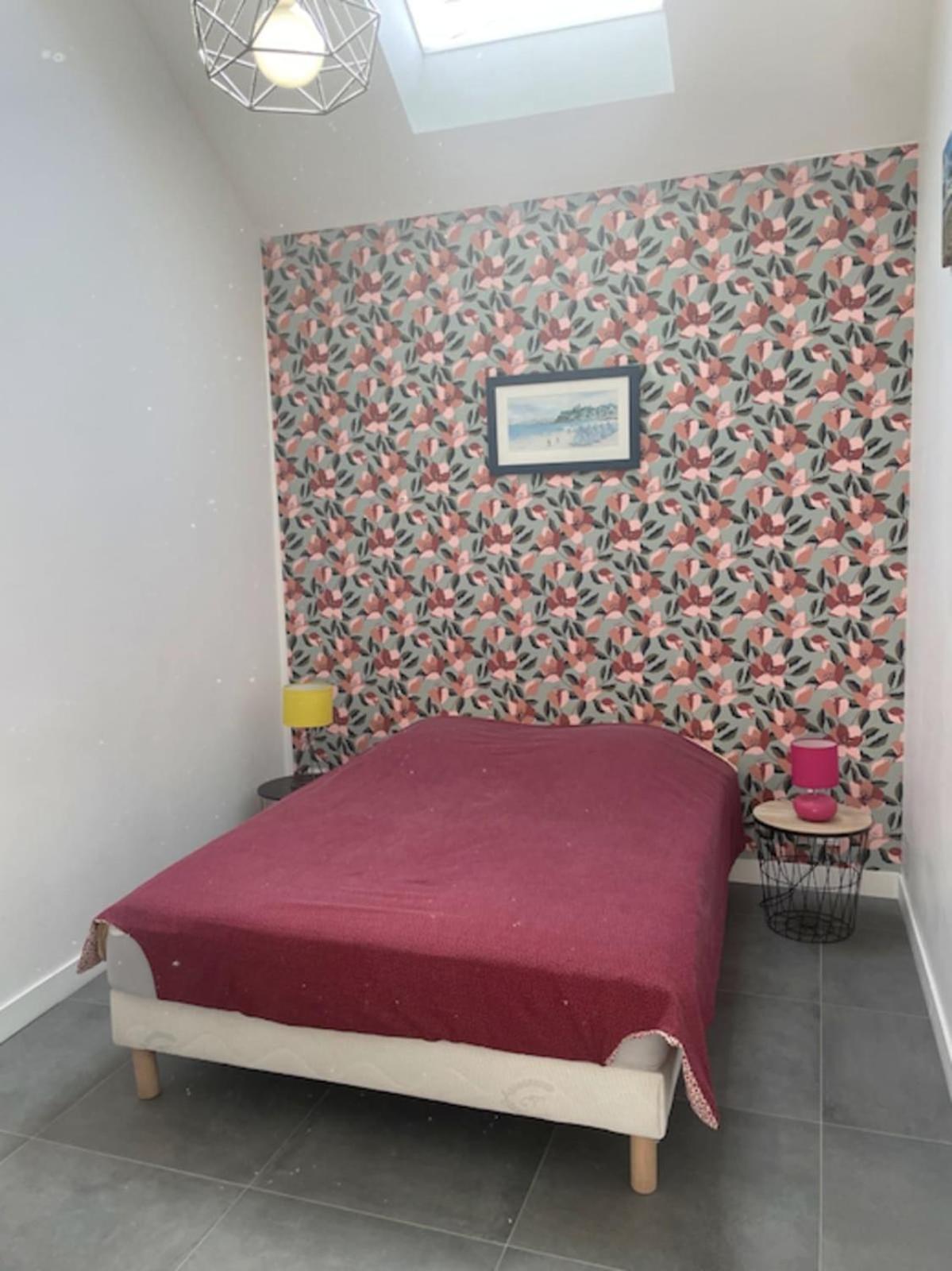 House With Terrace Near The Beach 迪纳尔 外观 照片
